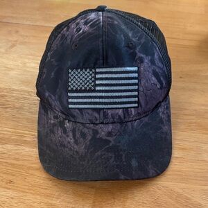 Black and Gray Flag Cap